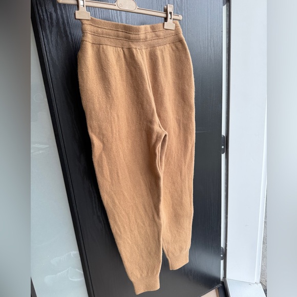 Burberry Cashmere Sweatpants SUPER SOFT - Picture 3 of 7